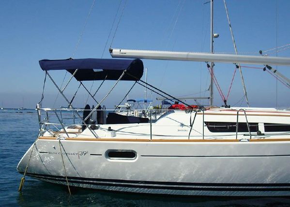 Jeanneau 39i sailboat in Marina Del Rey, California-USA