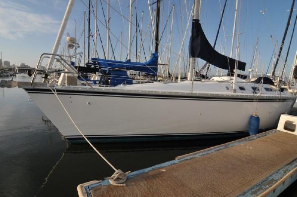 Hunter 37 Legend sailboat in Alameda, California-USA