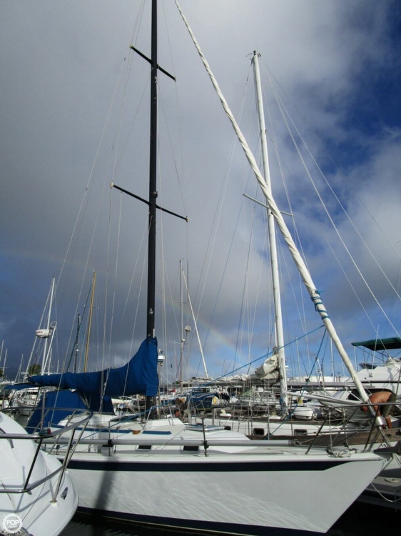 Ericson Yachts 38 sailboat in Honolulu, Hawaii-USA