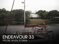 Endeavour 33 sailboat in Moore Haven, Florida-USA