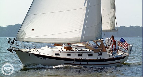 Pacific Seacraft 32 sailboat in Chesapeake City, Maryland-USA
